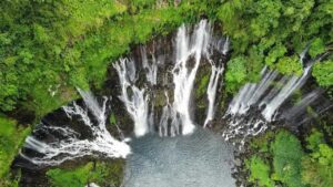 paysage cascade à la Réunion