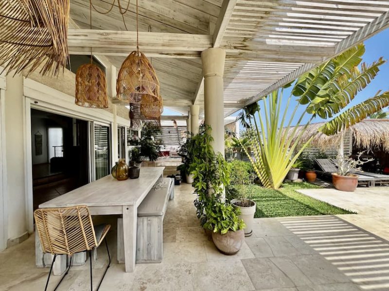 villa delisle saint gilles les bains